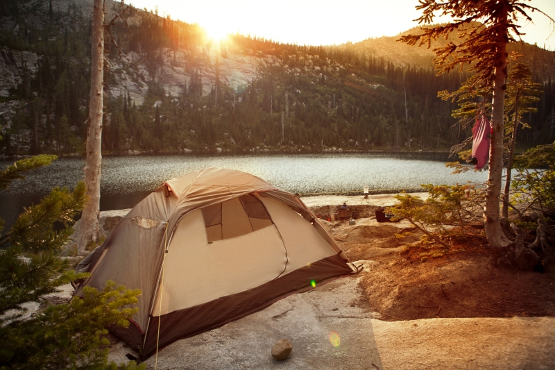  Les 13 meilleurs cadeaux de camping pour votre amateur de plein air préféré