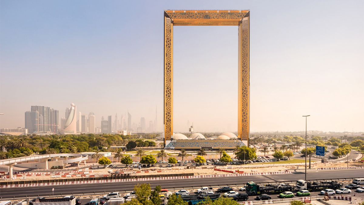  Selvfølgelig bygger Dubai en 500 meter lang guldbelagt billedramme
